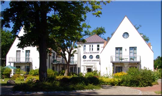 West-Rügen: Schaprode-Poggenhof: Hotel Restaurant Zur Alten Schmiede